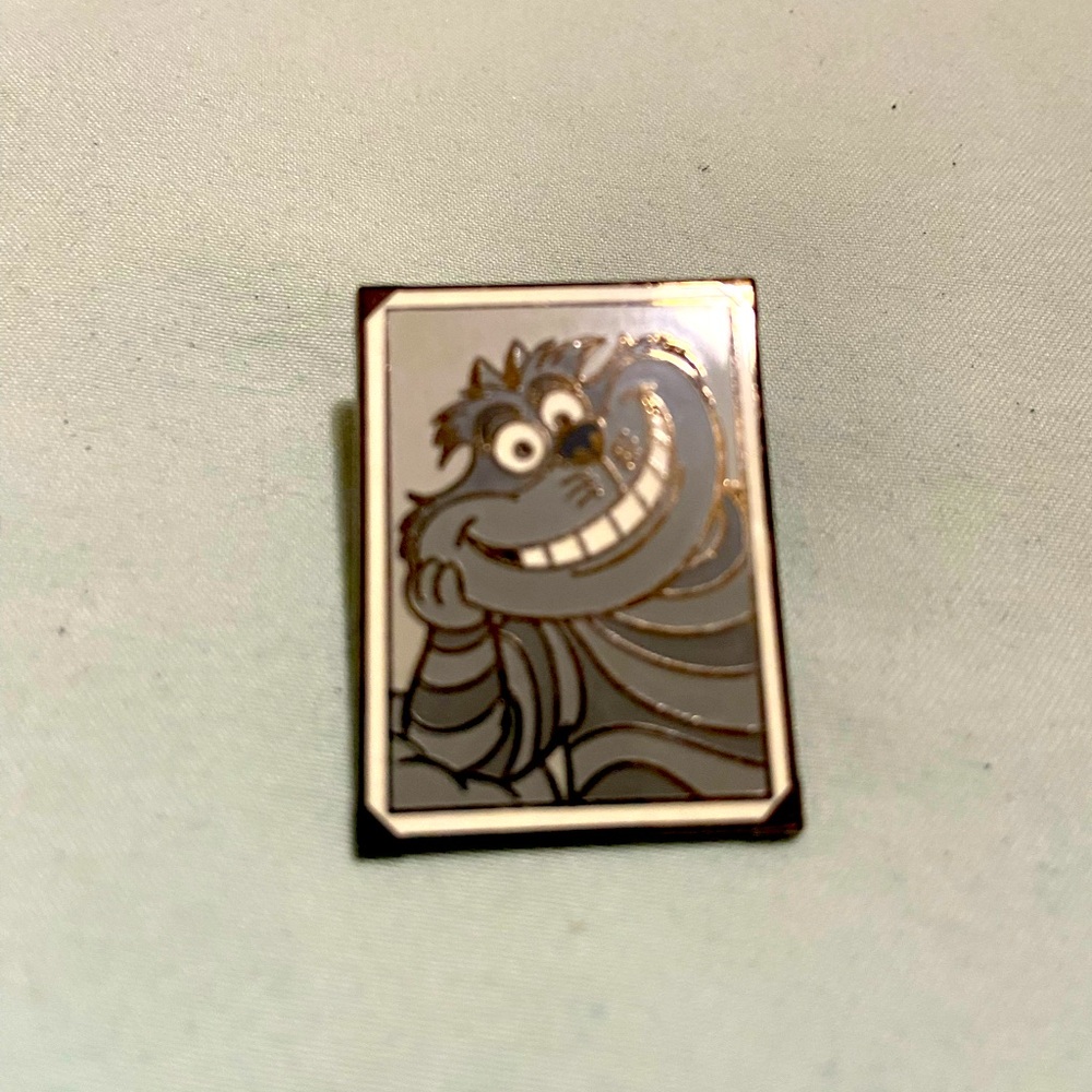 Disney LTD edition, Trading Pin, Cheshire Cat from Alice in Wonderland.